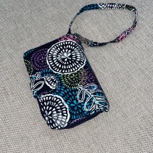 Wristlet wallet